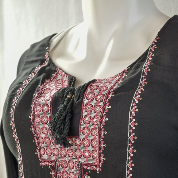 Maurices Sequin Blouse Black and Red Size M - Picture 6 of 6